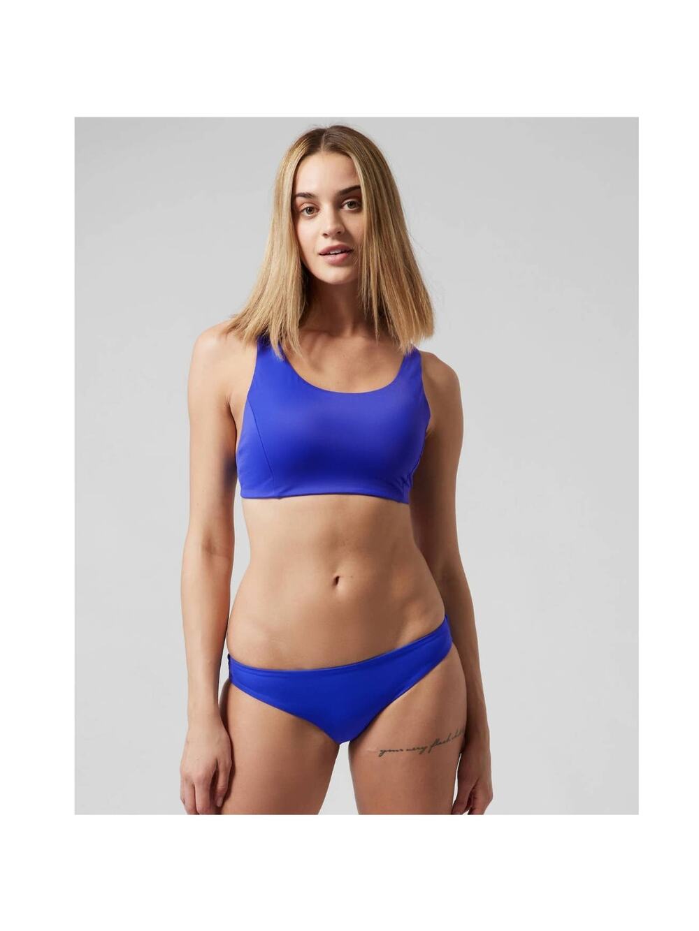 NWT Athleta Malibu Bikini Top - MEDIUM D/DD - cerulean blue - MEDIUM D-DD